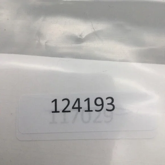 Bulova Womens Watch 33mm Two Tone 98P134 MOP Dial Diamonds New Battery 6.5" - Picture 14 of 14